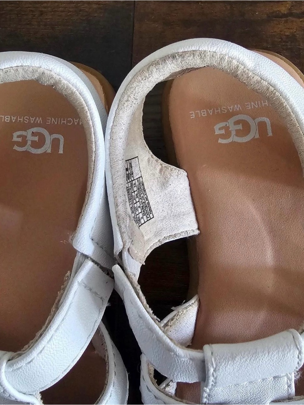UGG Kids White Strappy Leather Sandals - Picture 5 of 5
